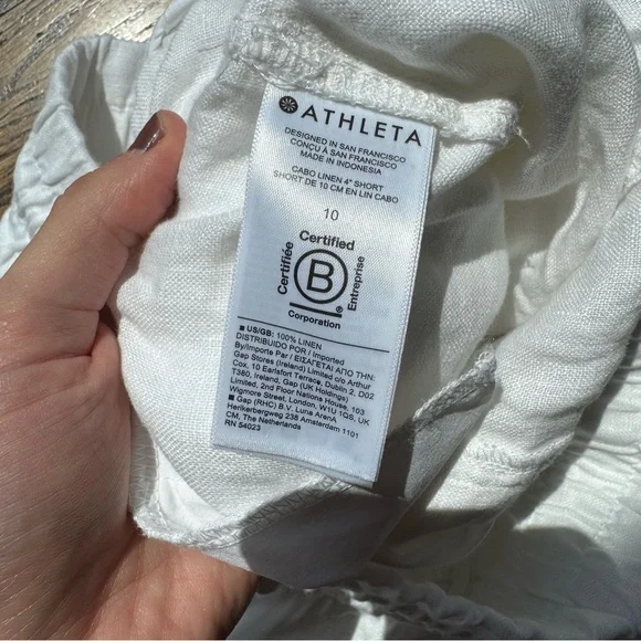 🌿 Athleta 100% Linen White Cabo Shorts Lightweight Elastic Waist Women’s 10 - Picture 3 of 7